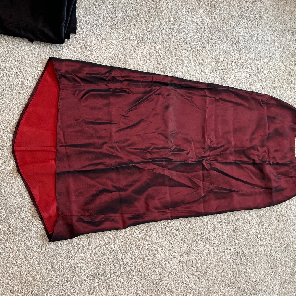 Laundry dark red satin skirt